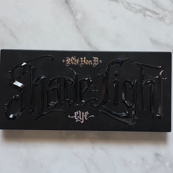 Kat Von D Shade + Light GLIMMER Eye Contour Palette - Picture 6 of 8